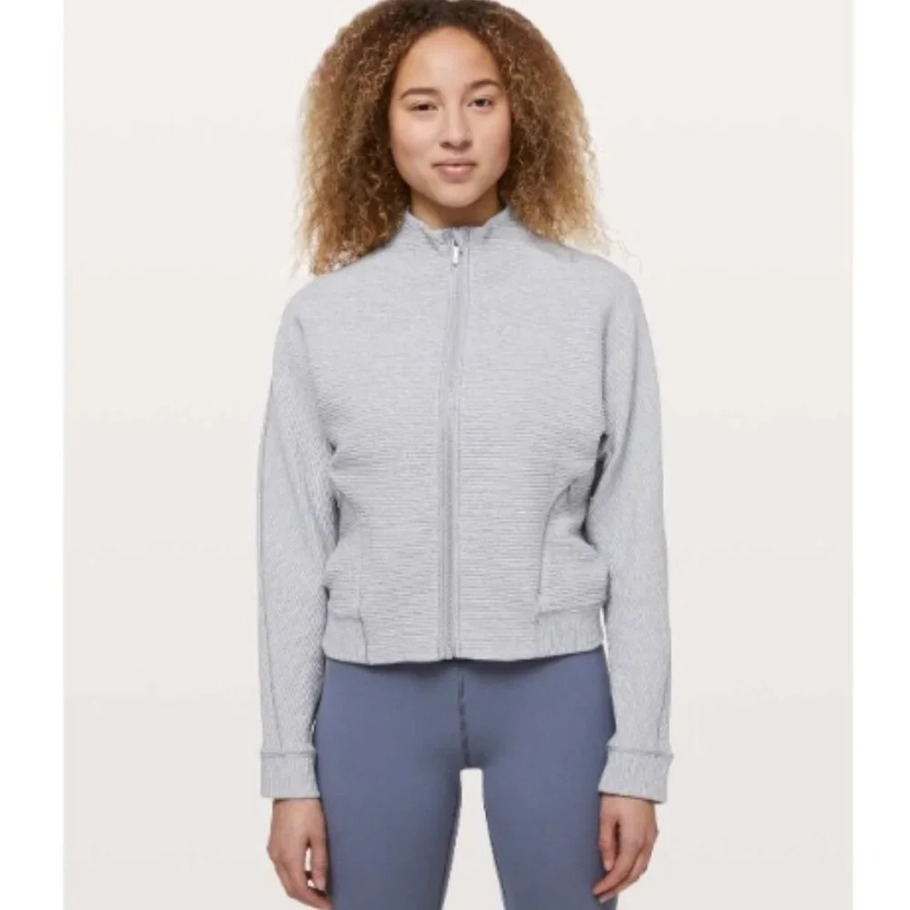Lululemon Easy Going Jacket Heathered Silverscreen Grey | Size 4